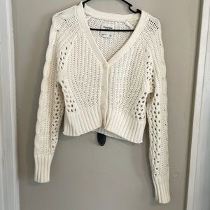 Like new condition Abercrombie cropped cardigan